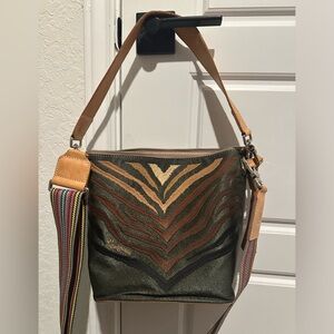 Consuela Slash Wedge